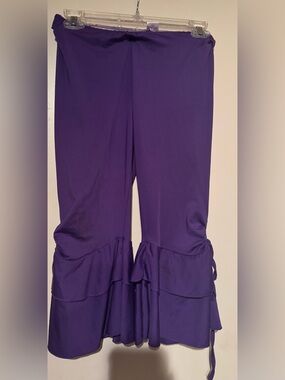 Women’s Purple Dance Ruffled Capri Pants with Flair Ruffles on End